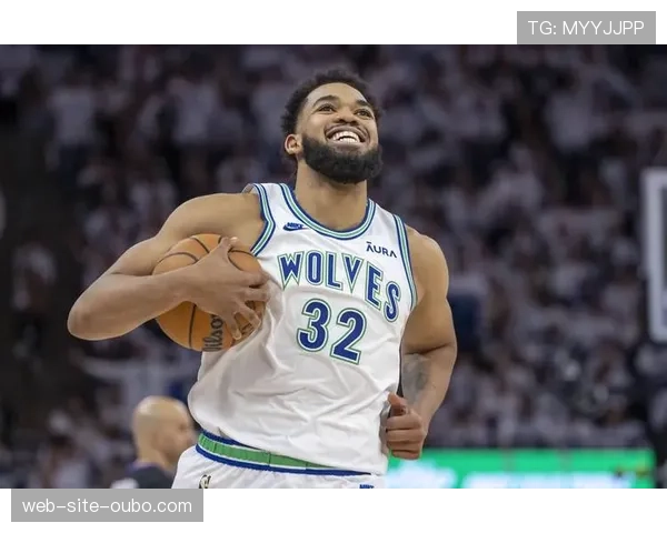 尼克斯布朗打造空间型内线体系 唐斯高位策应提升进攻效率