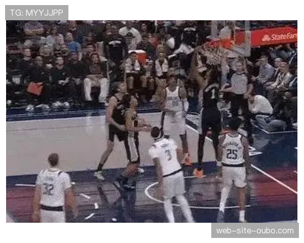 马刺防守效率联盟前列，文班亚马护框面积覆盖整个油漆区